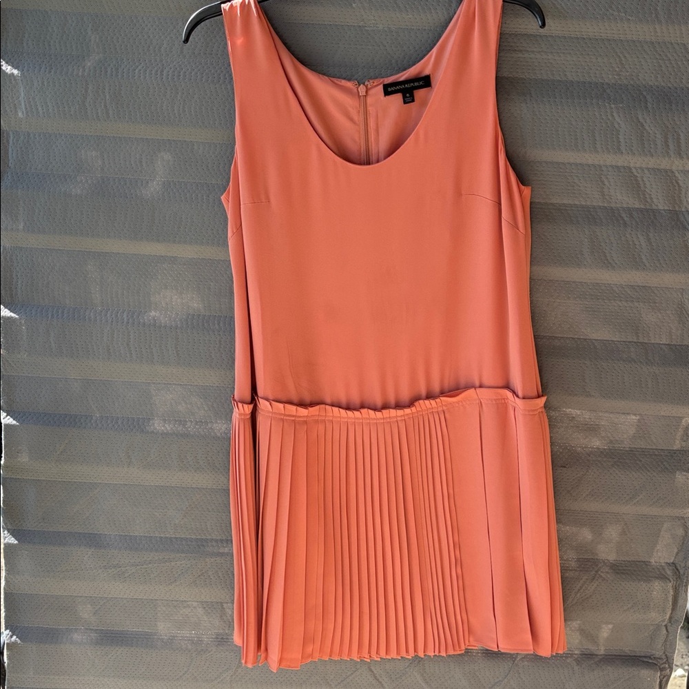 Banana Republic Sleeveless Shell Top - Peach